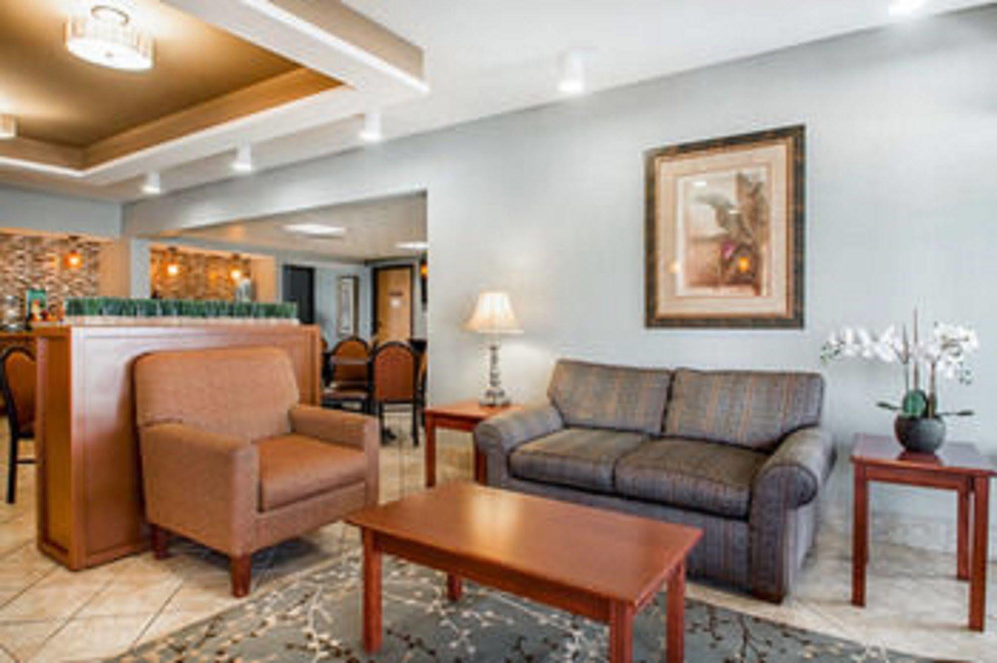 Quality Inn Us65 & E Battlefield Rd Спрингфилд Экстерьер фото