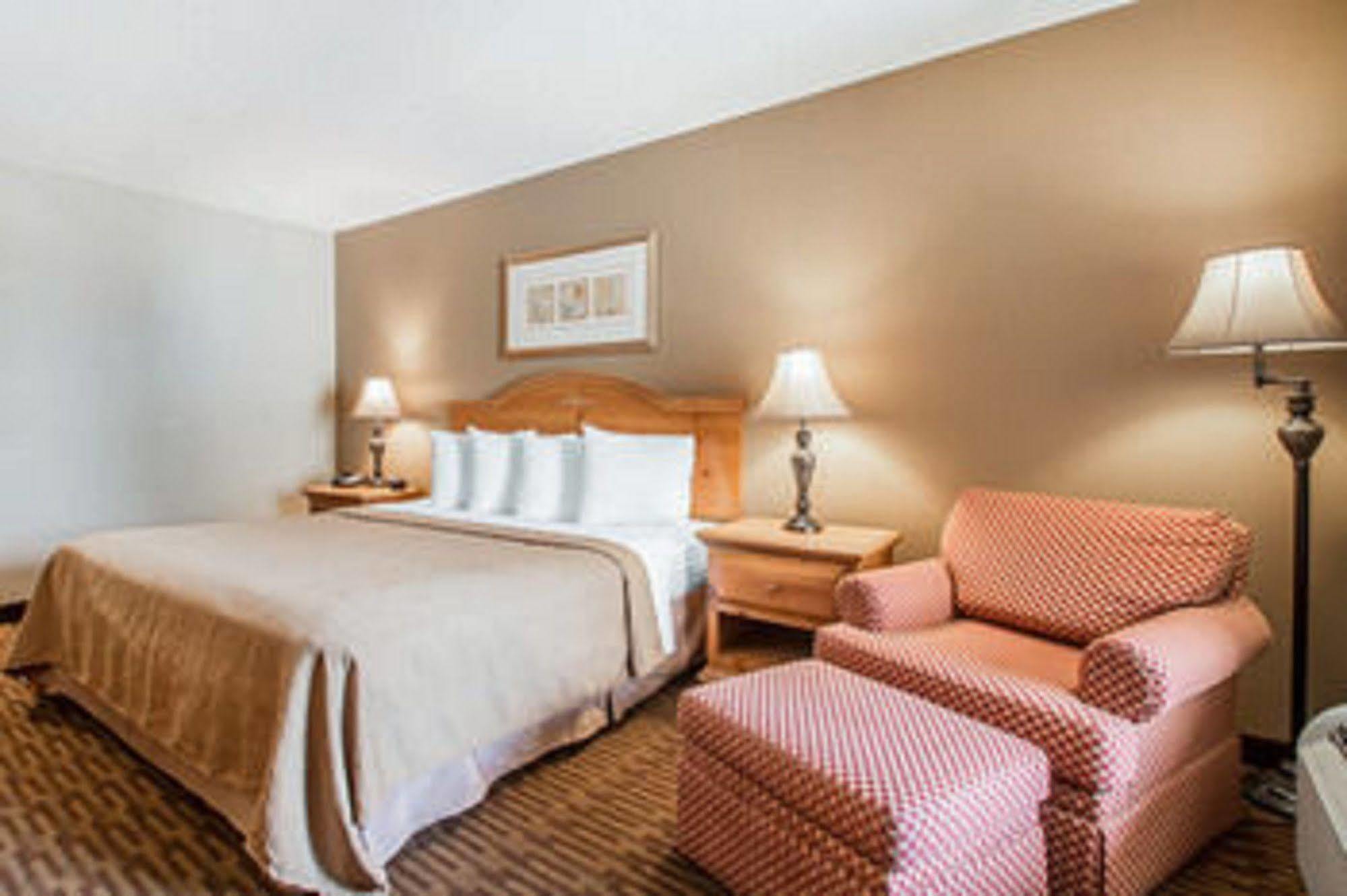 Quality Inn Us65 & E Battlefield Rd Спрингфилд Экстерьер фото