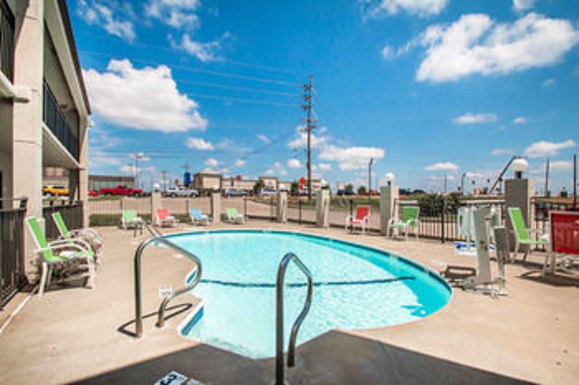 Quality Inn Us65 & E Battlefield Rd Спрингфилд Экстерьер фото