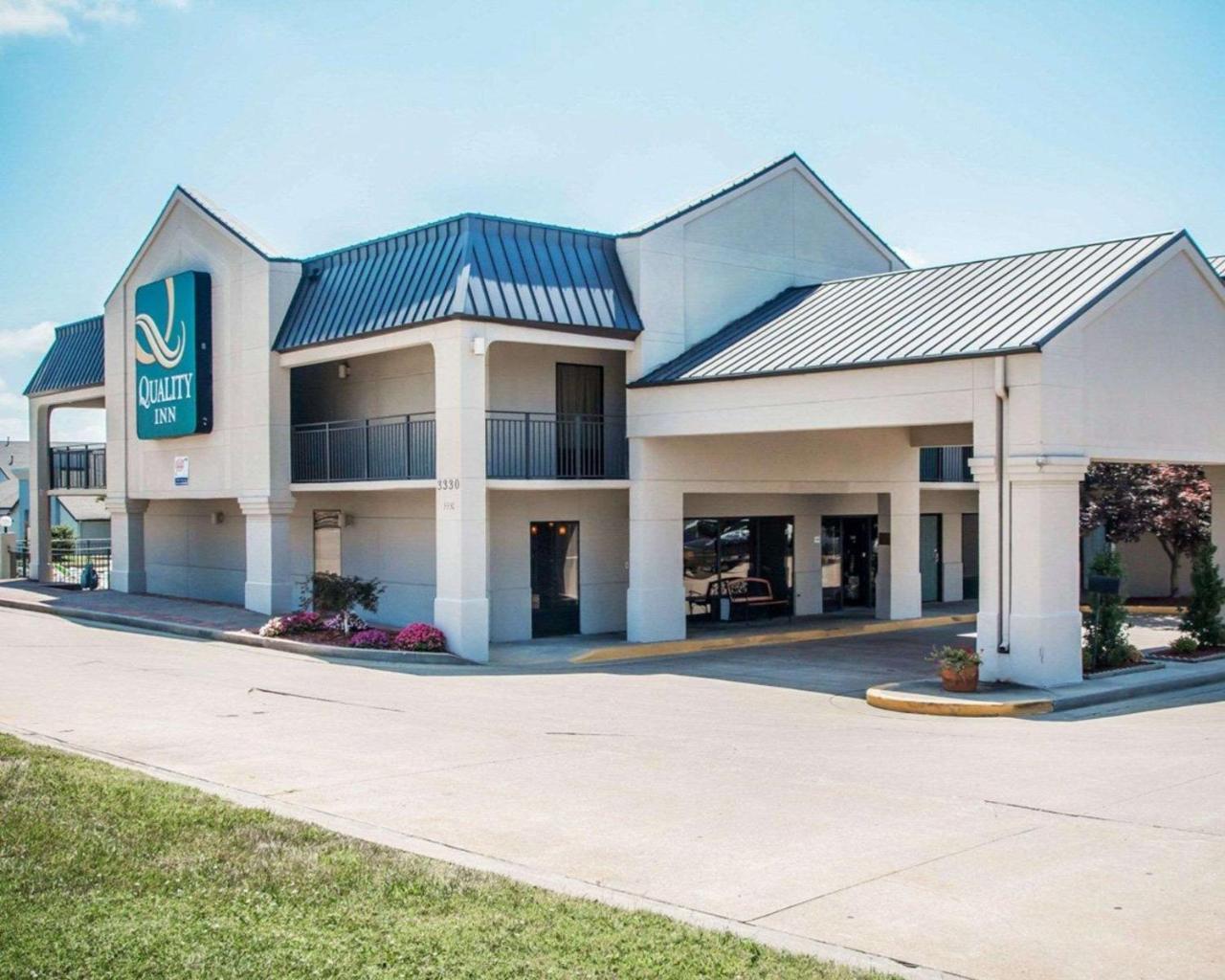 Quality Inn Us65 & E Battlefield Rd Спрингфилд Экстерьер фото